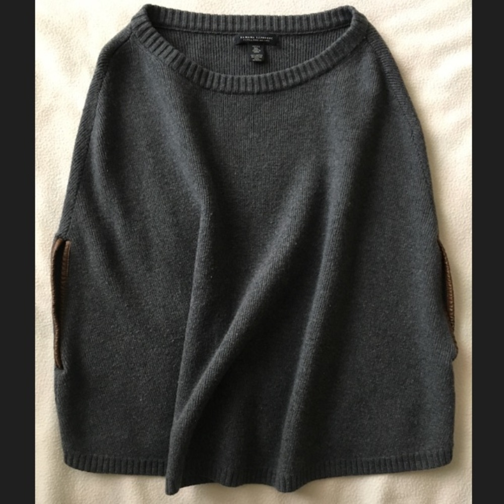Bananau Republic Poncho
